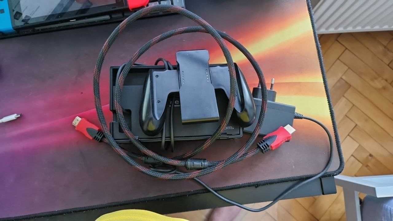 Консоль Nintendo Switch HAC-001 32GB Blue Red