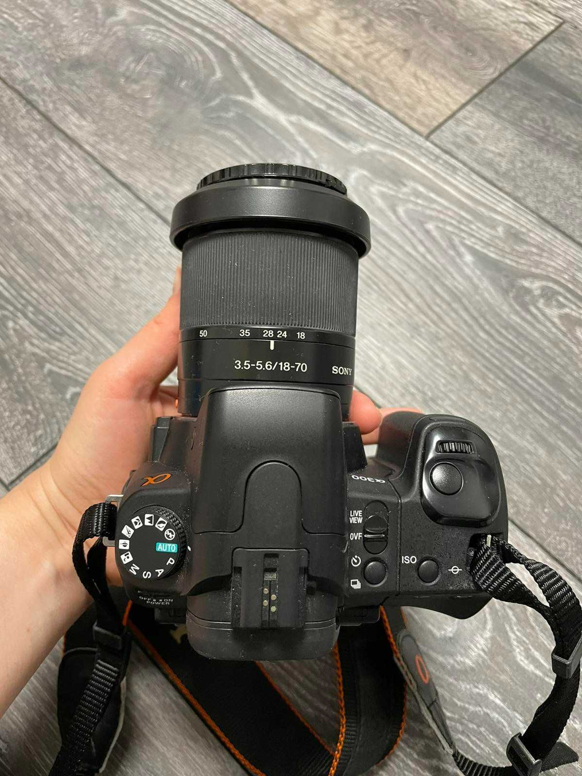 Фотоапарат Sony DSLR-A300