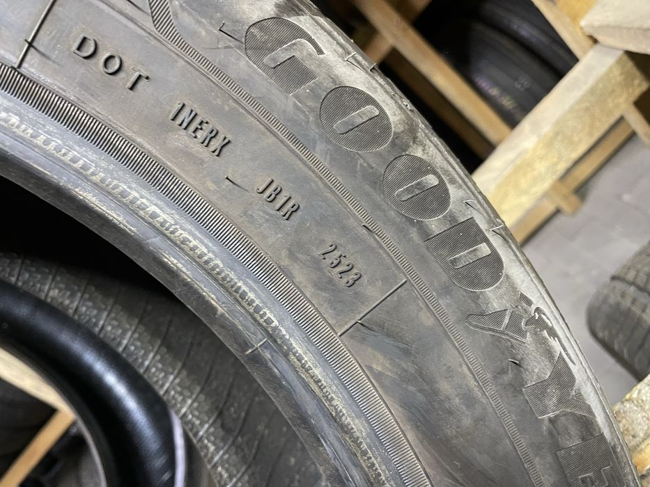 Шини зима 235/60R20 GOODYEAR UG Perfomance 2шт 23рік