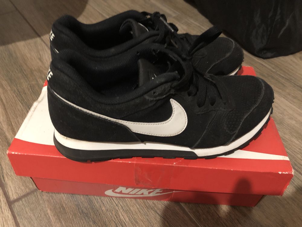 Nike md runner 2