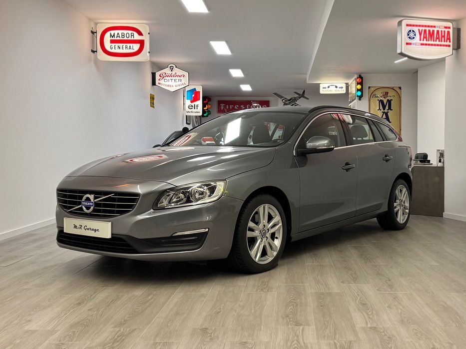 Volvo V60 2.0 D2 Momentum