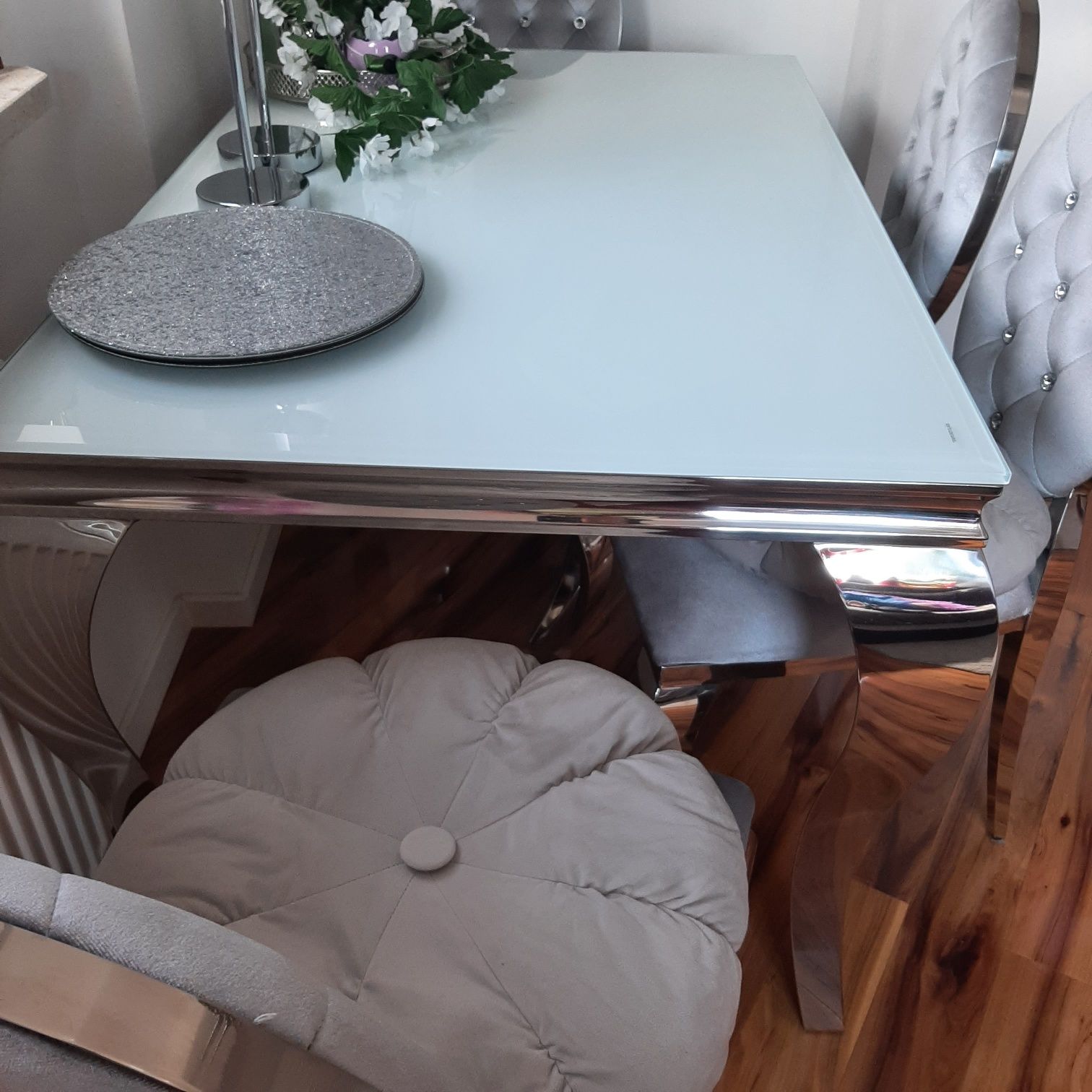 Stół glamour piękny