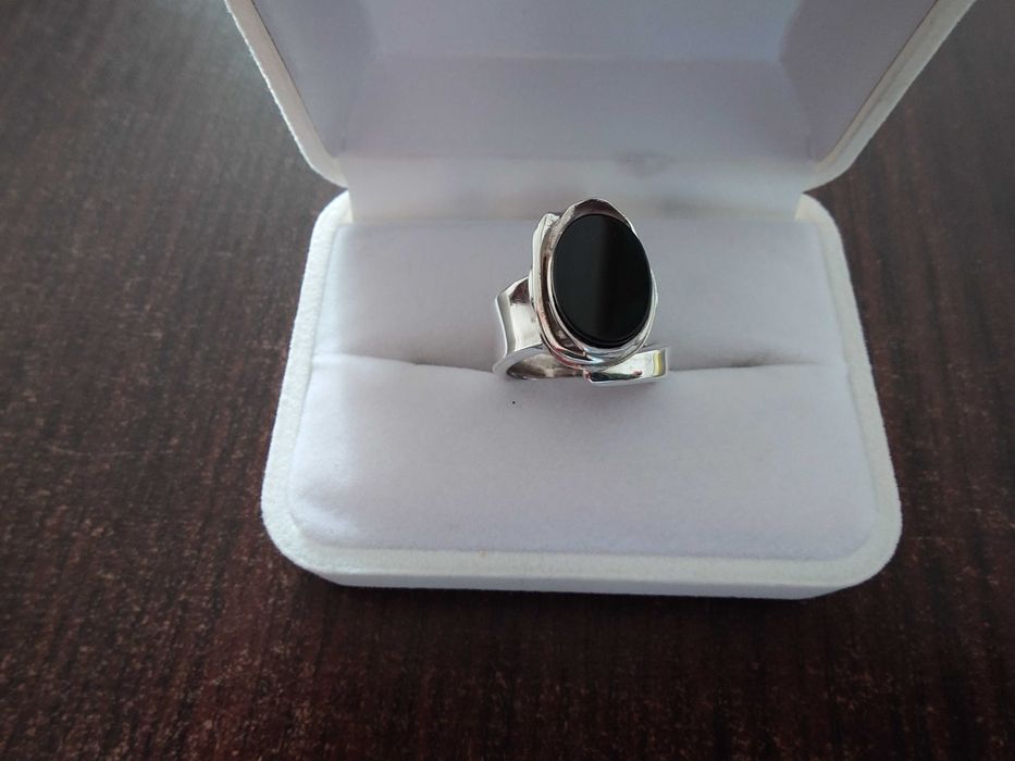 Pierścionek srebrny