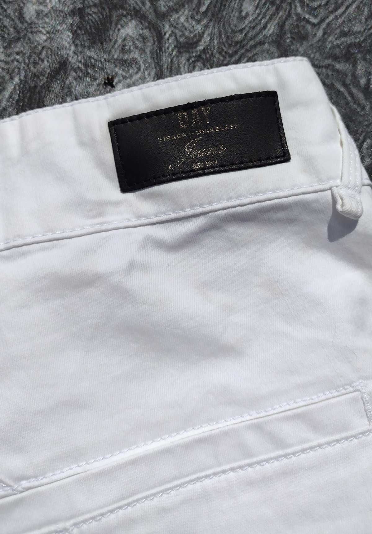 Новые белые хлопковые стрейч брюки дизайнера Day Birger et Mikkelsen L
