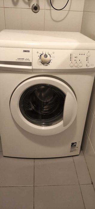 Máquina lavar roupa