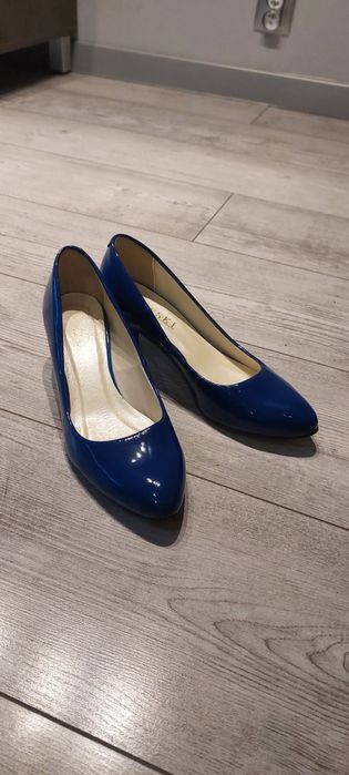 Buty ślubne chabrowe