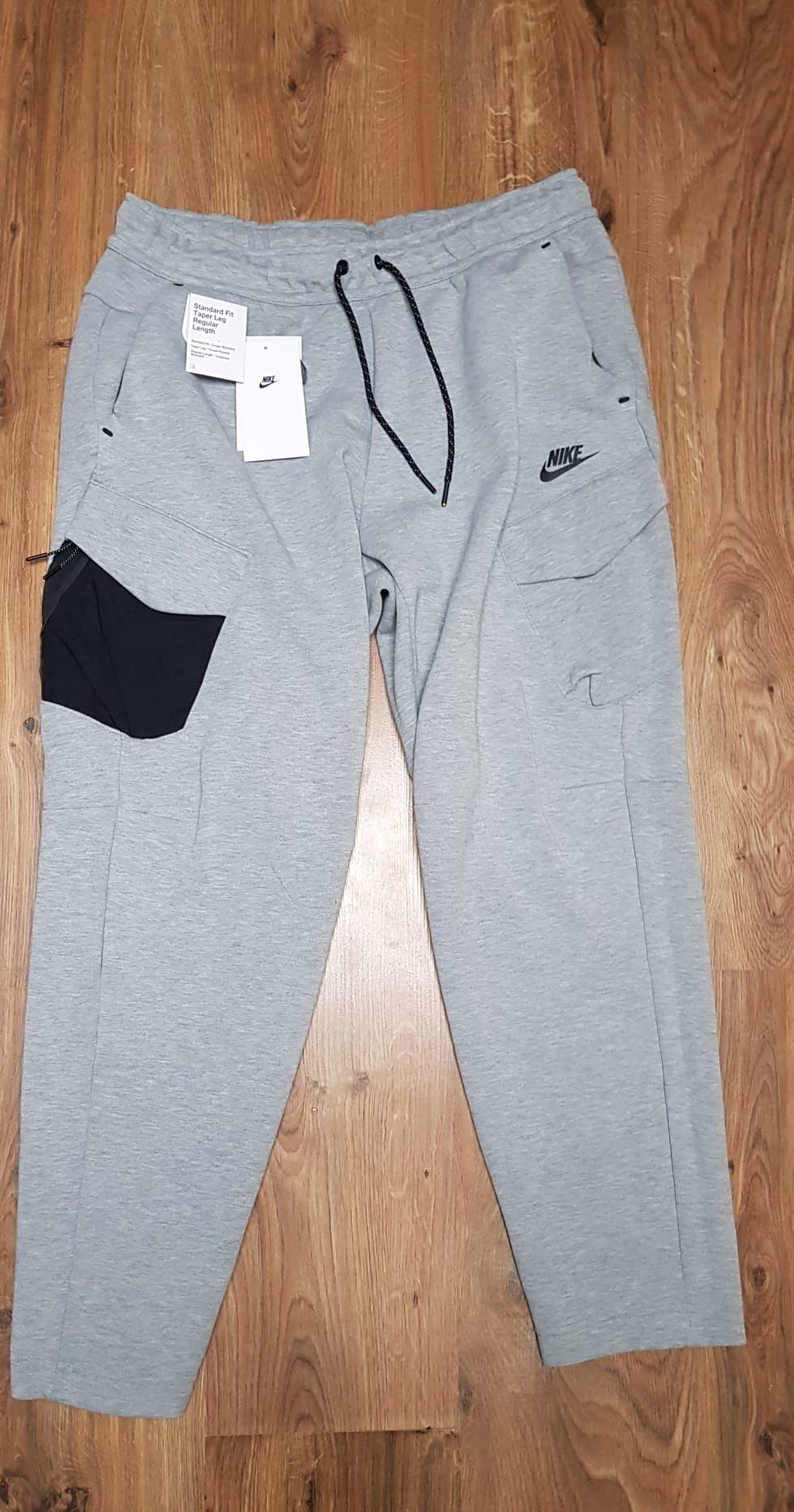 Spodnie dresowe Nike Tech Fleece