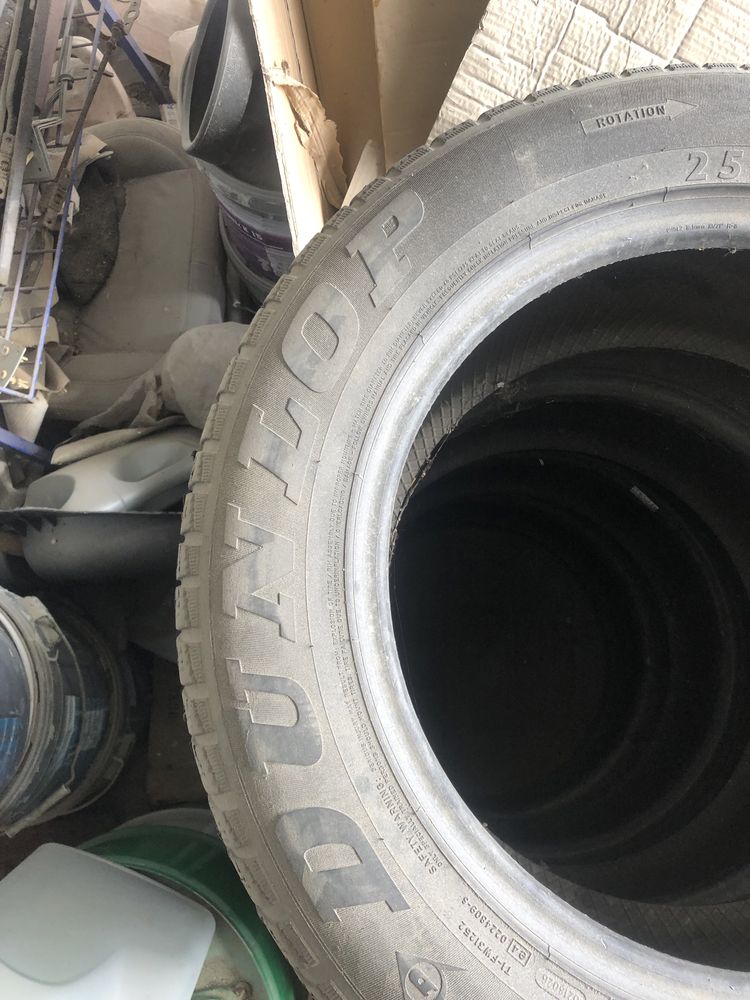 Комплект резини Dunlop 255/55 R18