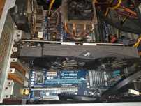 ПК з монітором, але без HDD