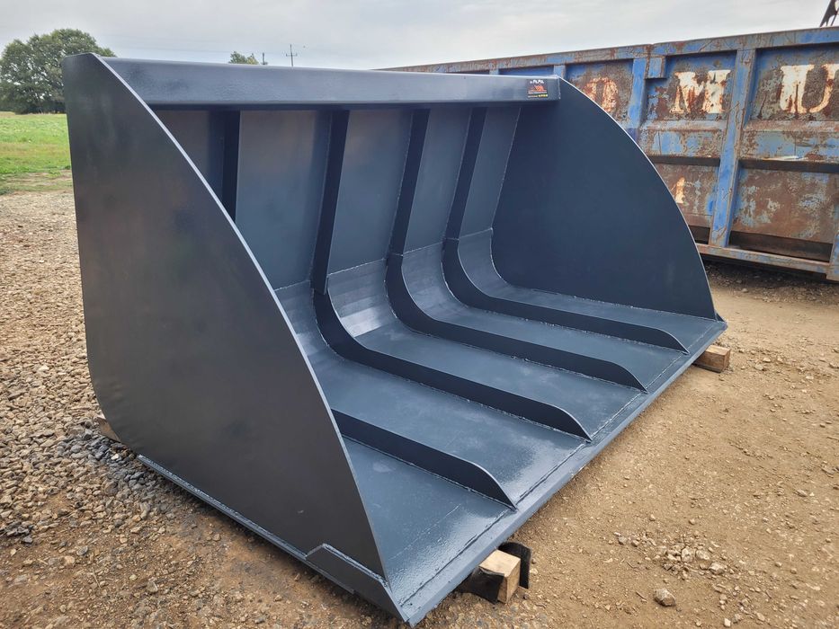 Łyżka/ łycha objętościowa do zboża do Tura ciągnika/ ładowarki DOWÓZ