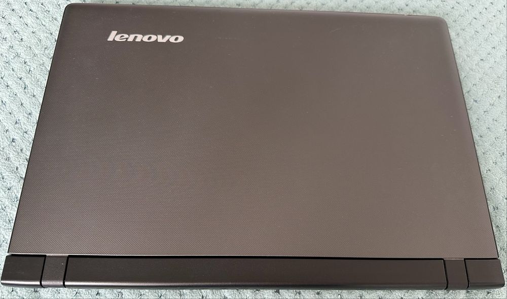 Laptop Lenovo B50-10 – 15,6’ czarny matowy