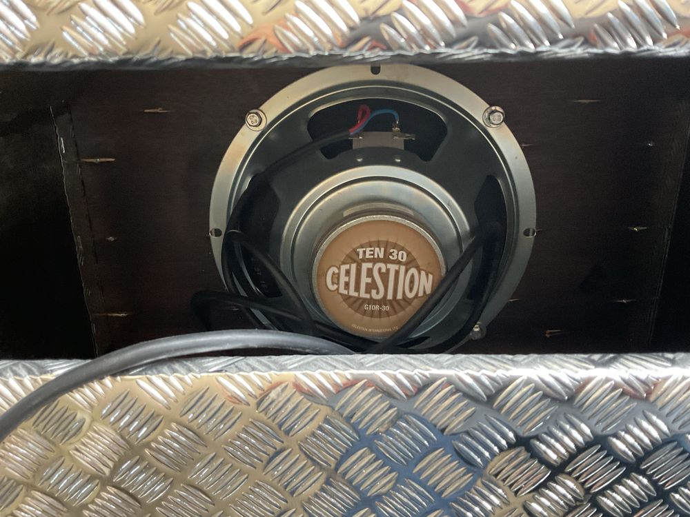 Kolumna gitarowa paczka 1x10 Celestion
