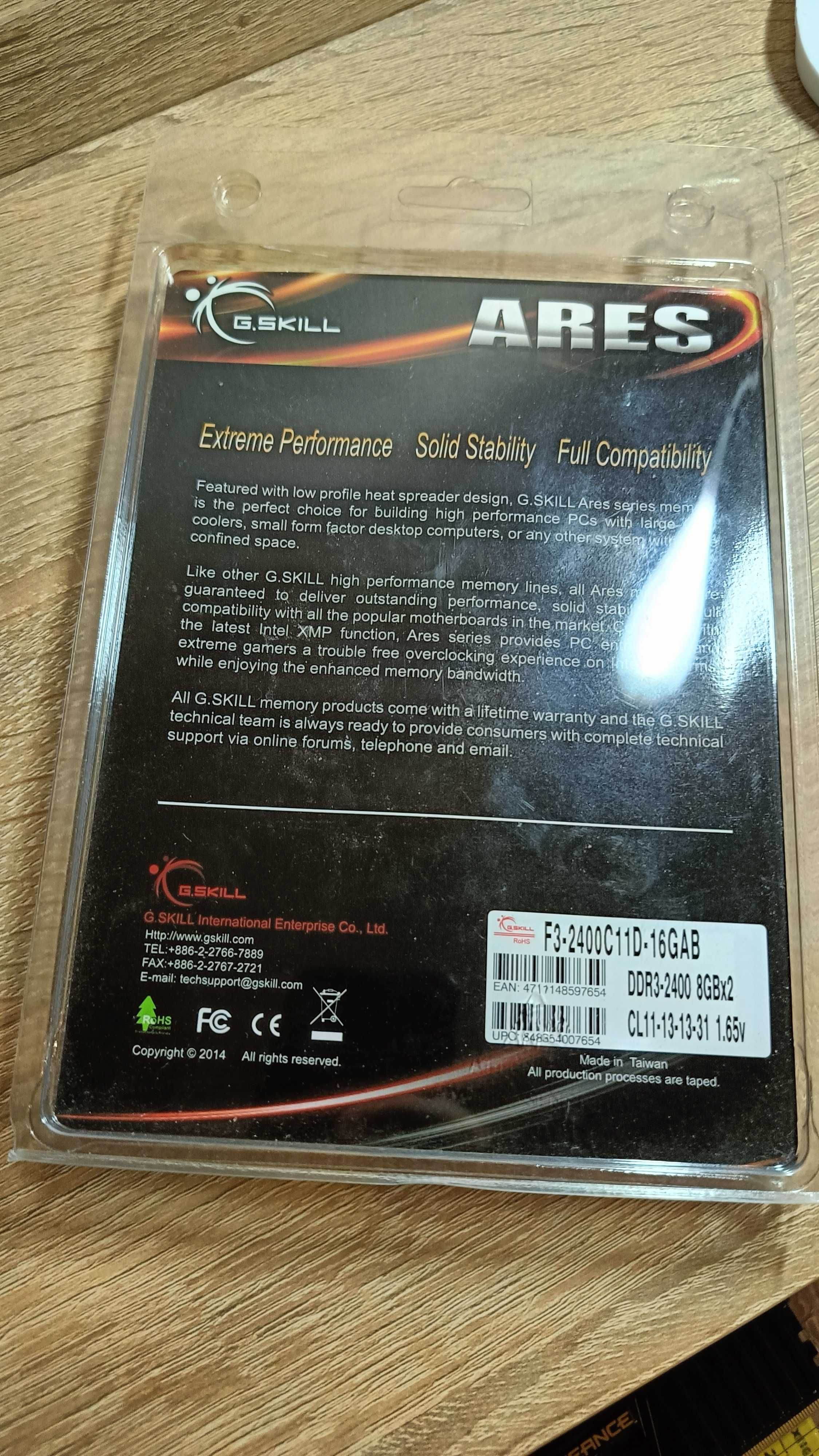DDR3-2400 G.skill Ares 16gb(2*8)