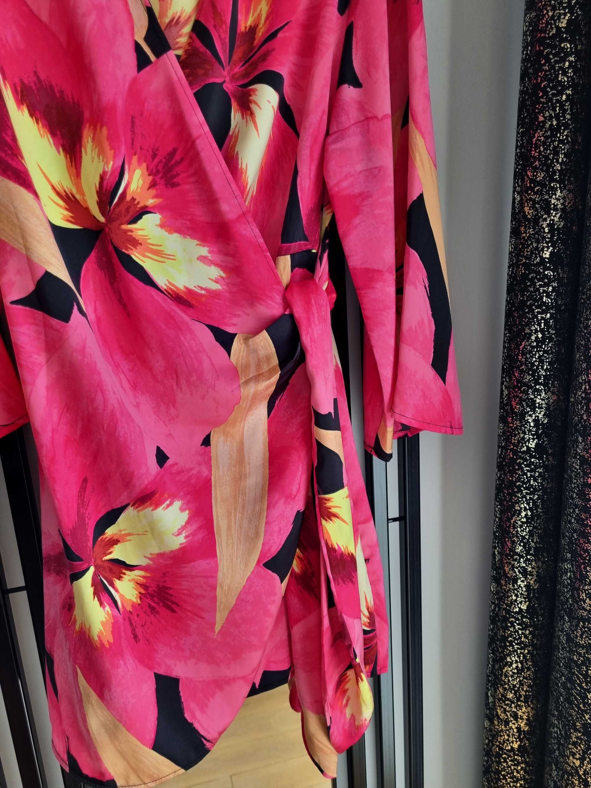 Sukienka w kwiaty H&M