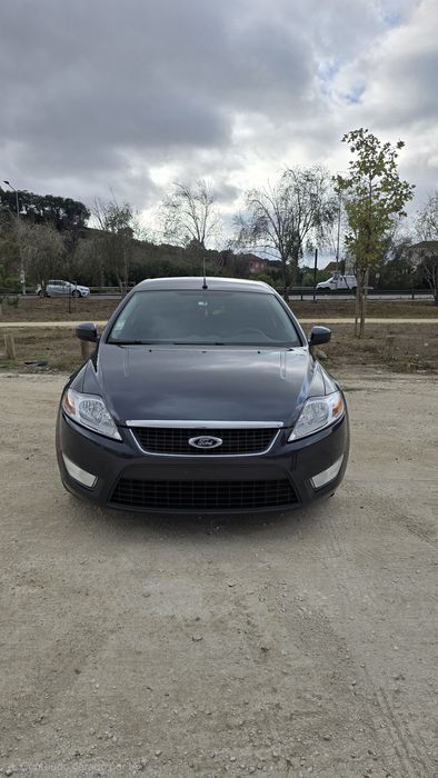 Ford Mondeo impecável