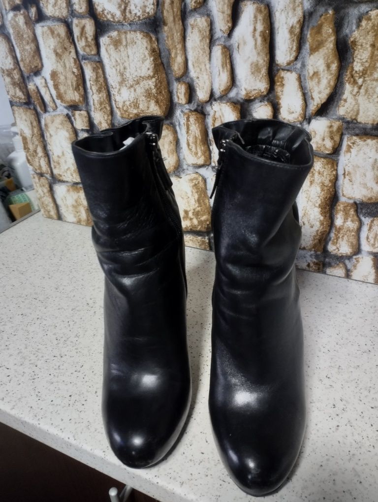 Botas da Guess pretas