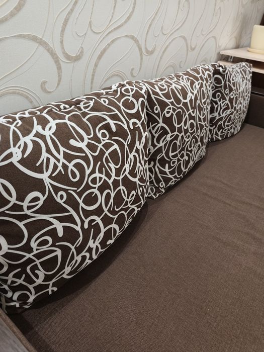 Продам розкладний диван