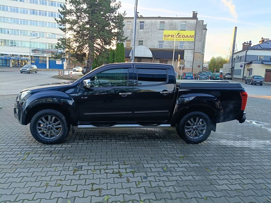 Isuzu D-max 2.5 Twin Turbo LS automat