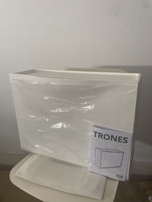 Sapateira IKEA Trones