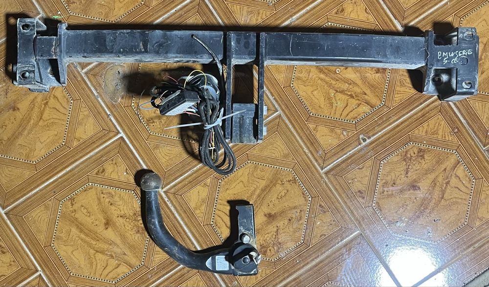 Engate reboque BMW E60/61