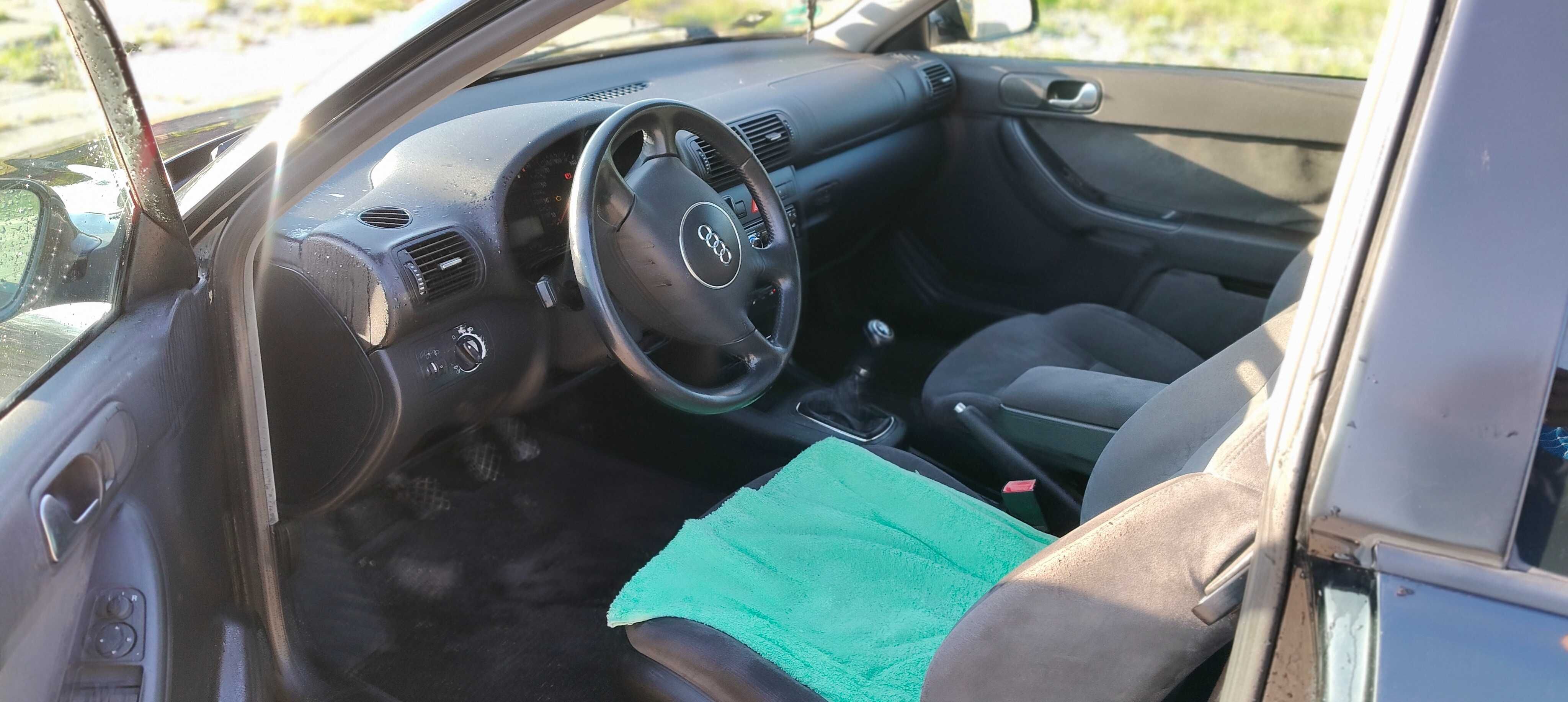 Sprzedam Audi A3 1.6 8L