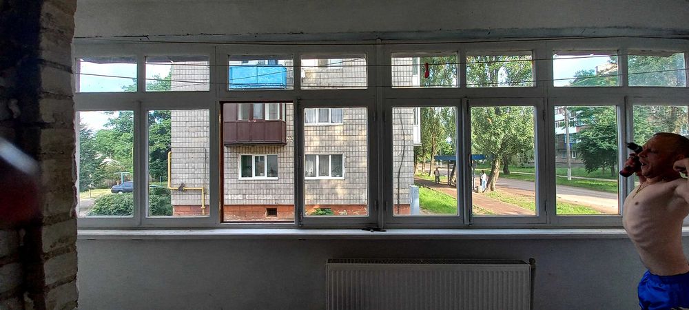 Продам деревяне вікно в  хорошому стані