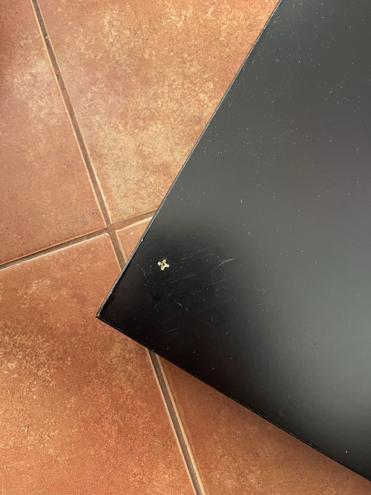 Czarna półka ikea