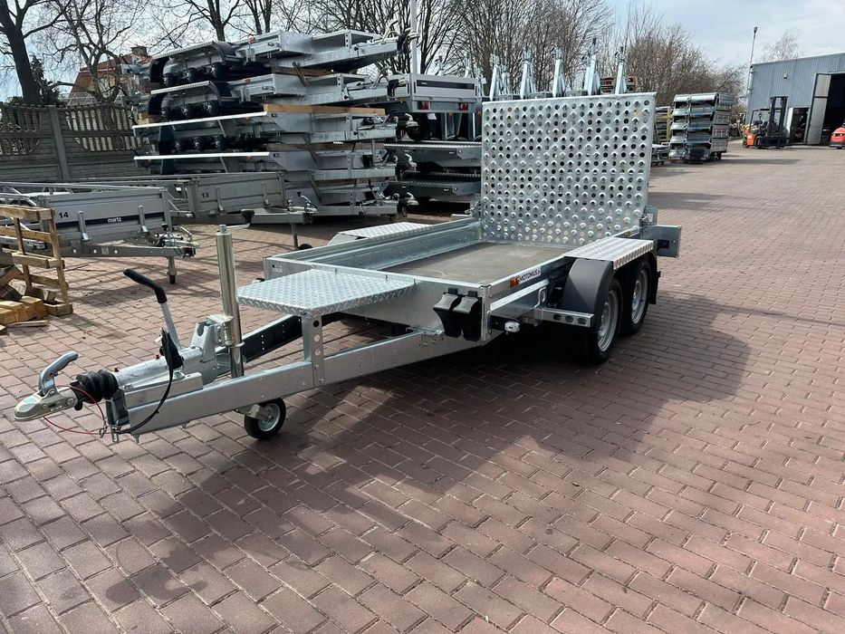 Przyczepa do przewozu sprzętu budowlanego B 260/2 260x150 2700kg 2 osie pod koparke koparka walec MOTOMUS  Przyczepa do przewozu sprzętu budowlanego B 260x150 2700kg