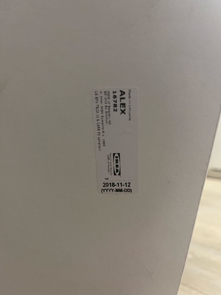 Móvel com gavetas IKEA Alex branco