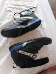 Buty Adidas terrex D30  rozmiar 40 i 2/3