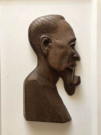 Arte africana em madeira, estátua de madeira