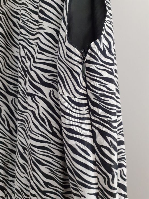 Sukienka firmy Reserved rozmiar L/XL