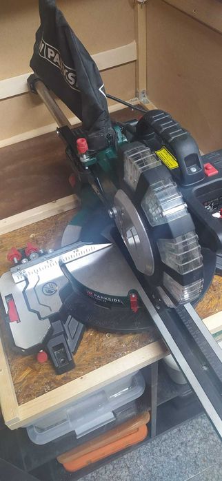 Serra mesa Telescopica Parkside