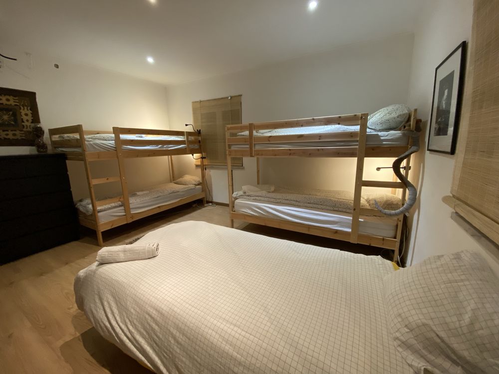 Quarto em Moradia FCT /Egas Moniz