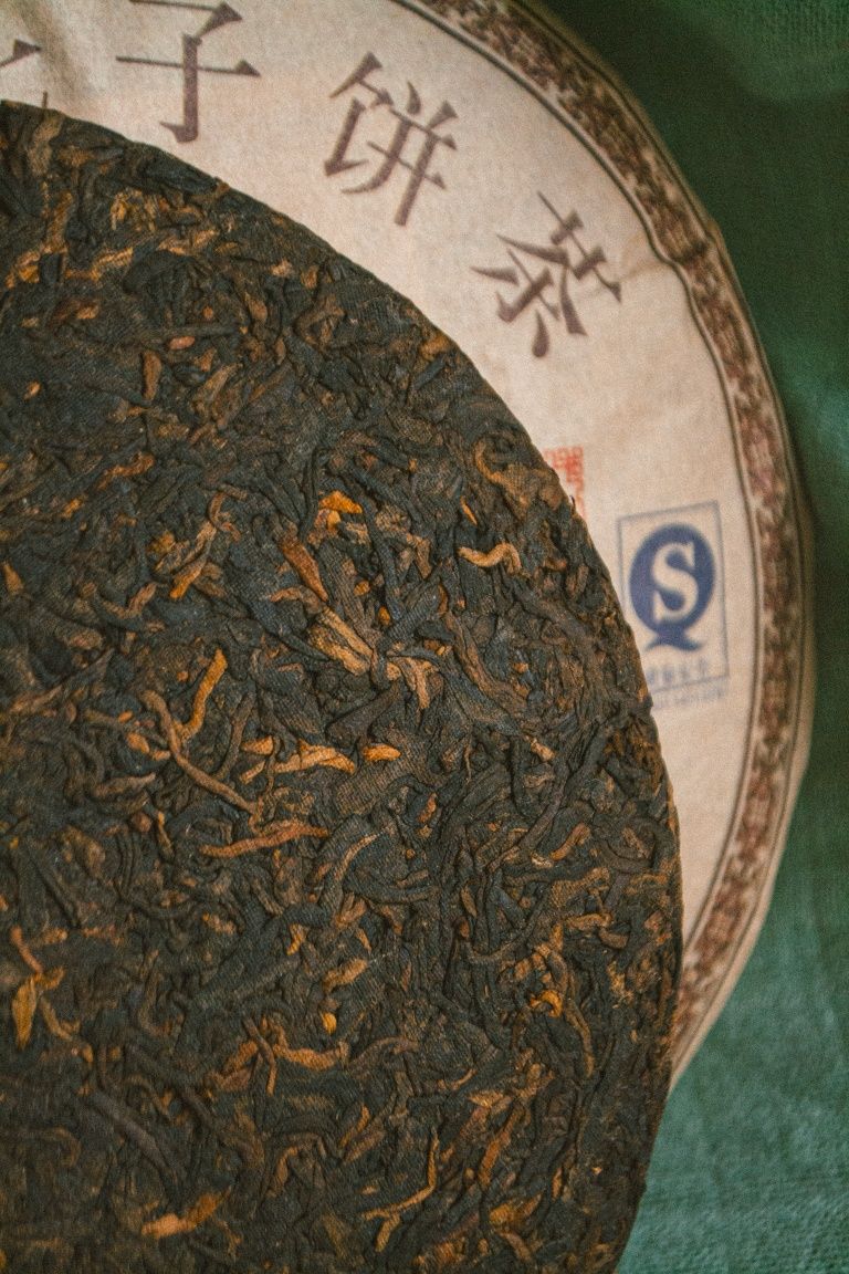 Шу Пуер "Золотий Бутон" 2009 Китайський Чай