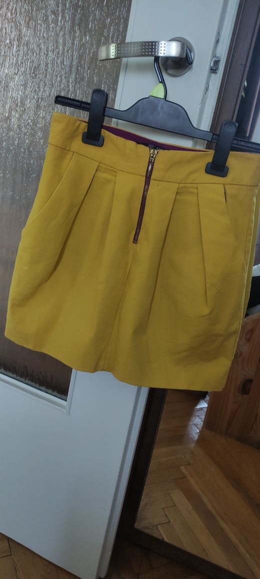 Żółta spódniczka Zara