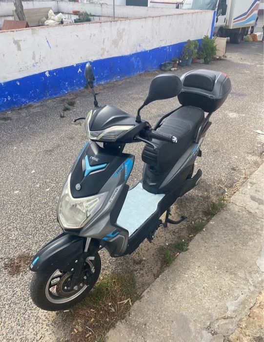 Scooter electrica