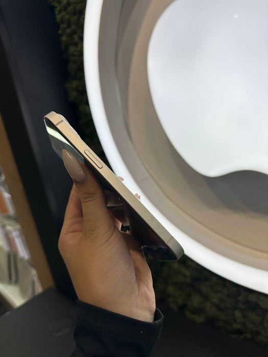 Apple iPhone 14 128Gb Starlight
