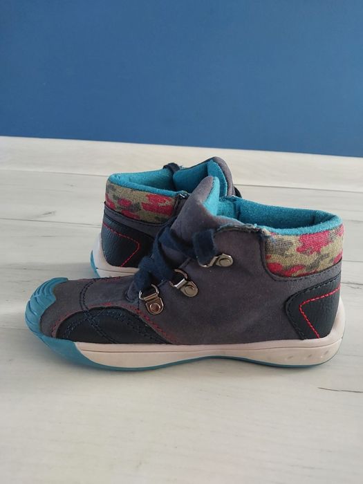 Buty chłopięce przejściowe