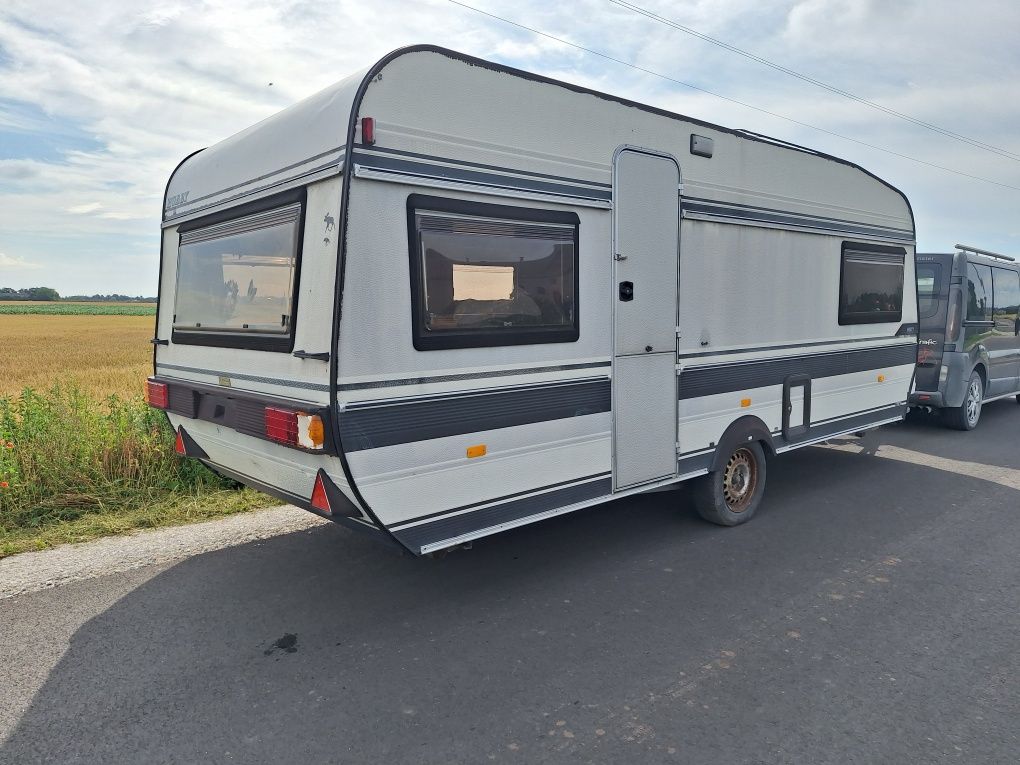 Camping przyczepa kempingowa kamper hobby