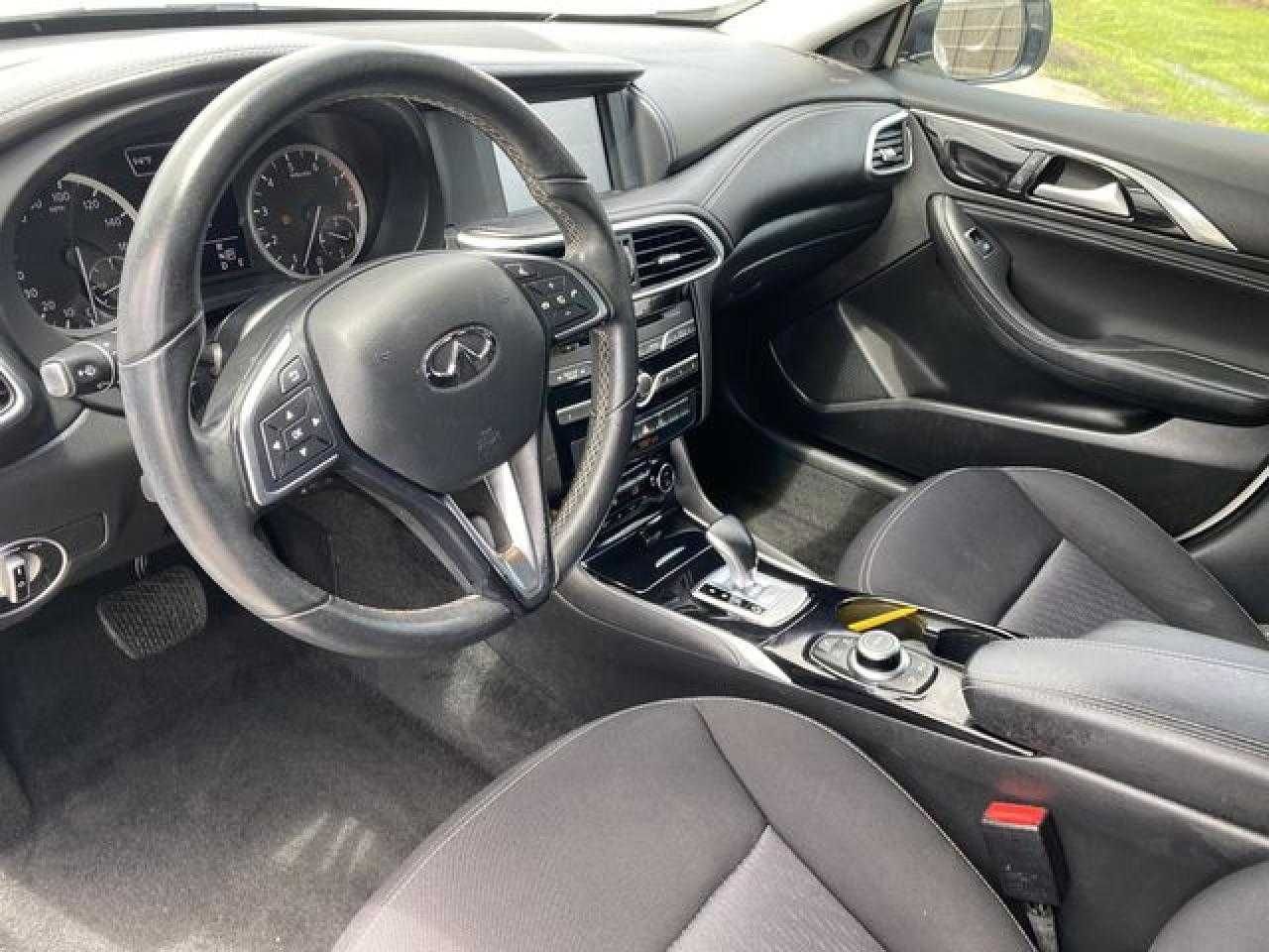 2017 Infiniti Qx30 Base