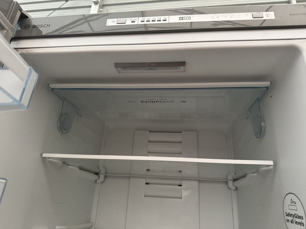 Lodówka Bosch KGN39VL31E