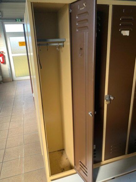 Szafka bhp pracownicza ubraniowa socjalna odzieżowa
