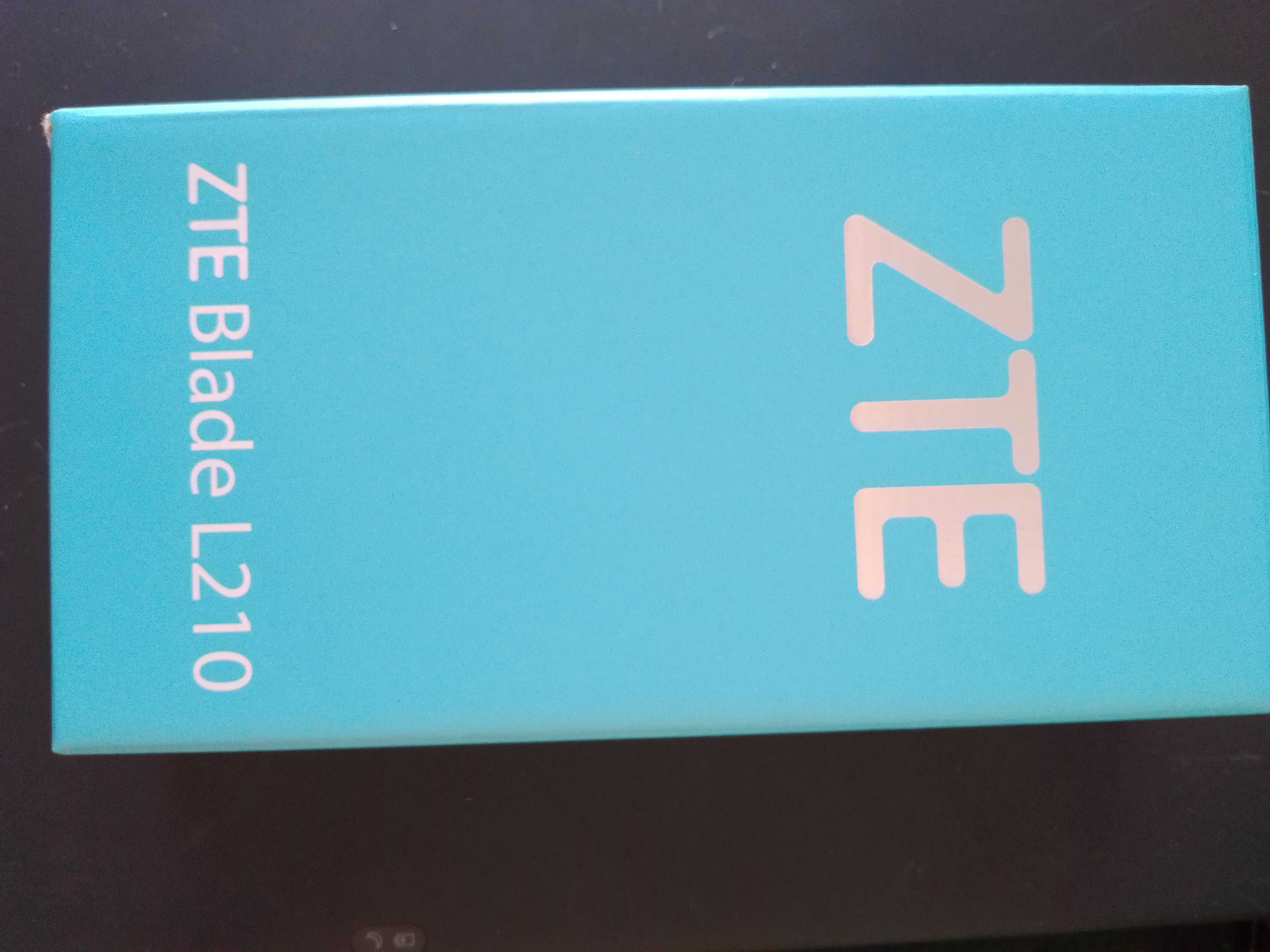 ZTE Blade L210 com carregador