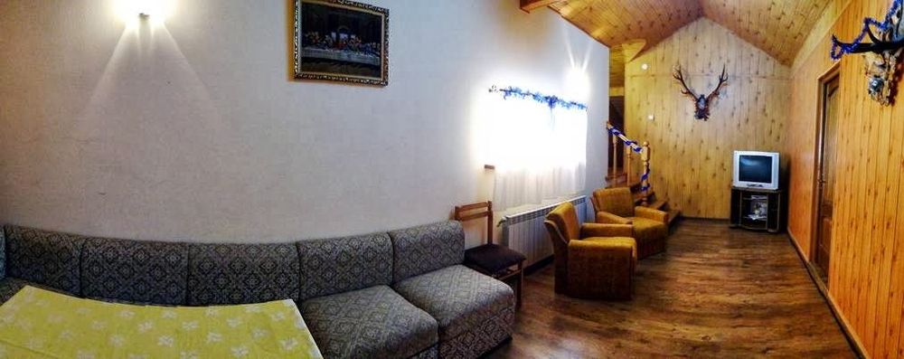 Котедж Ортус, проживання, окремі номери. Святкування. 12+ чоловік