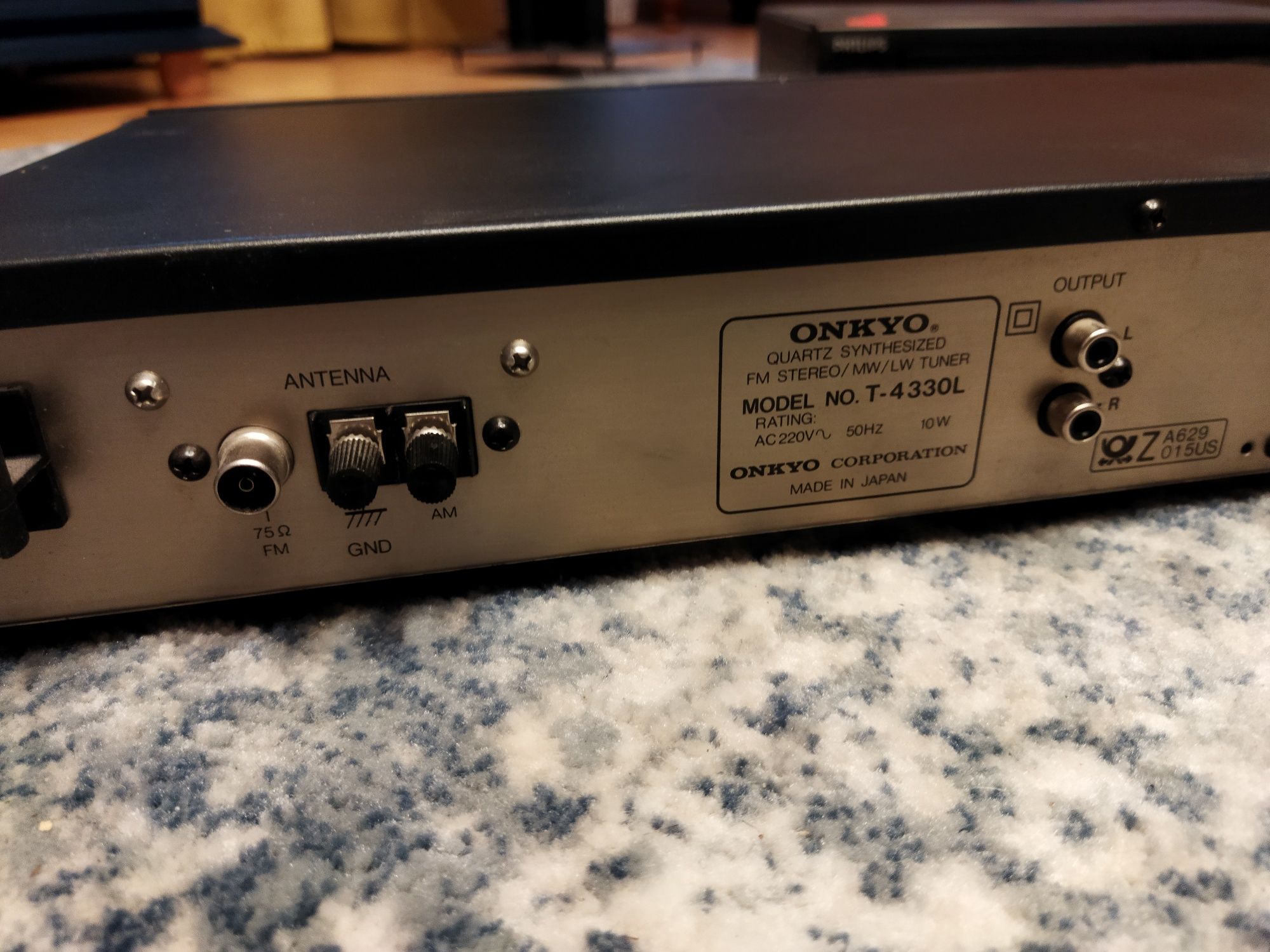 Tuner cyfrowy Onkyo T-4330l