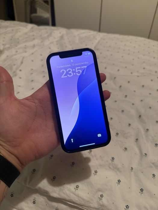 iPhone 12 118gb + gratis