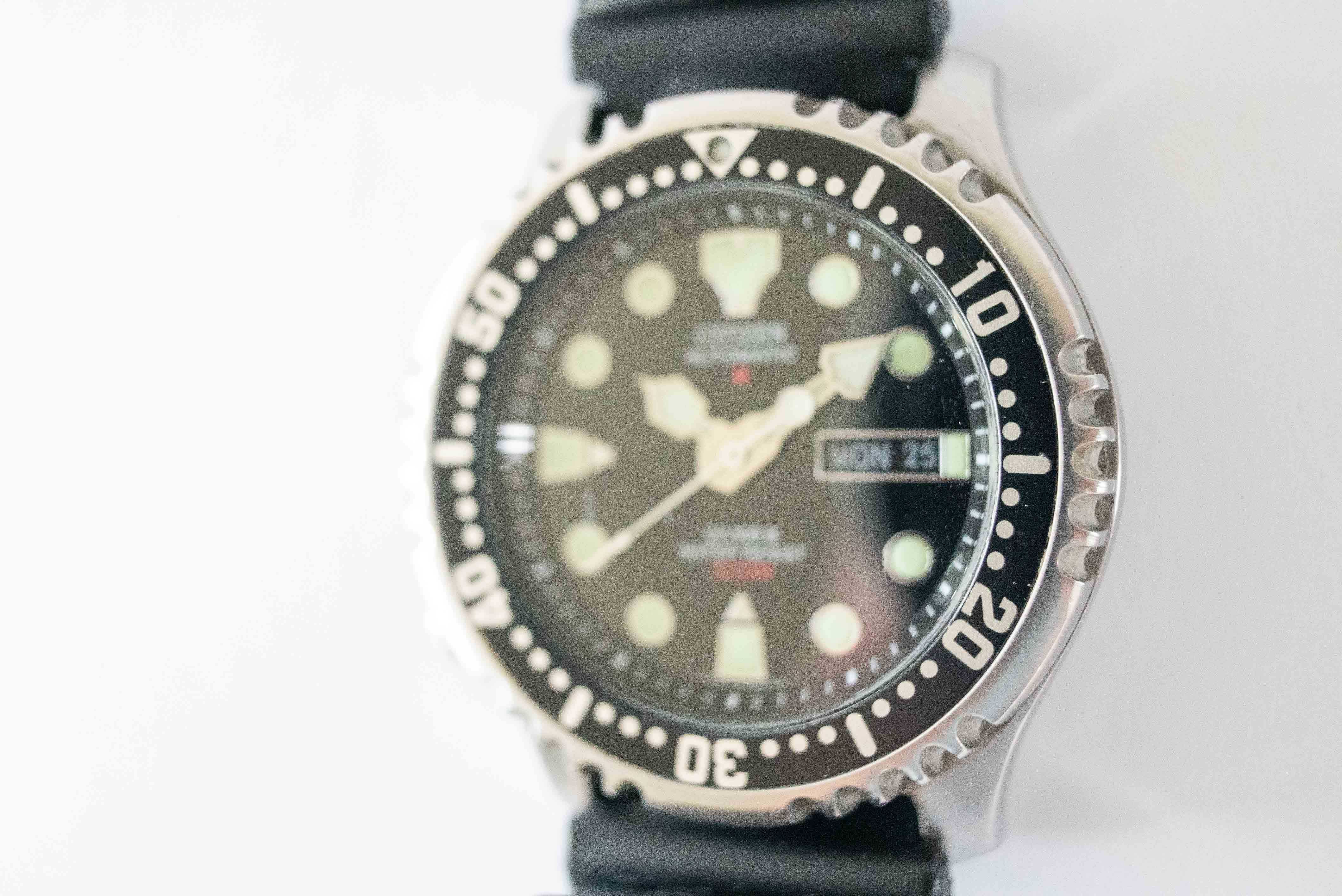 Zegarek Citizen Promaster ny0040-09e klasyka