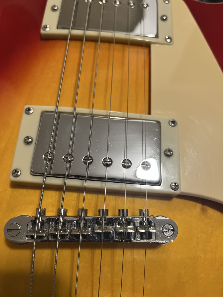 Gitara elektryczna Les Paul Jay Turser JT-220  CS z pokriwcem + struny