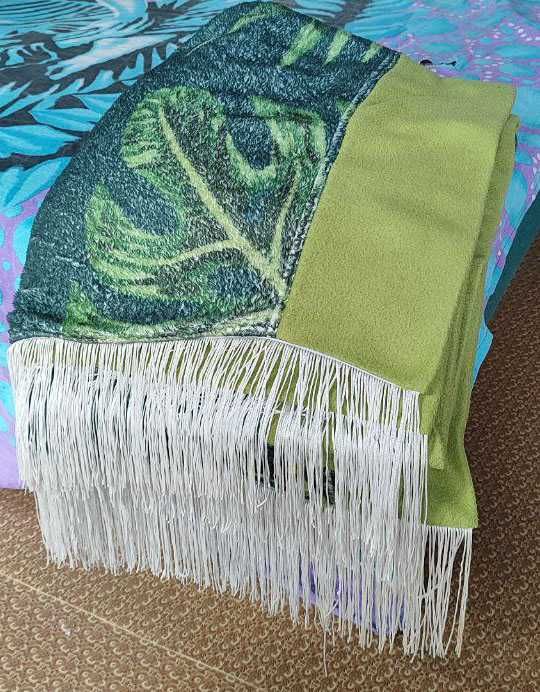 Килим, килимки у ванну, ковдра,  подушки, покривало